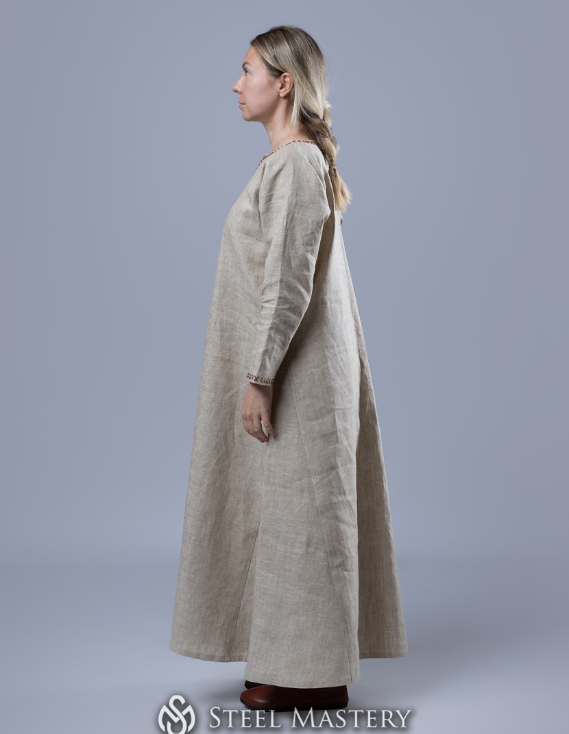 Scandinavian viking outfit "Sigyn style" photo made by Steel-mastery.com