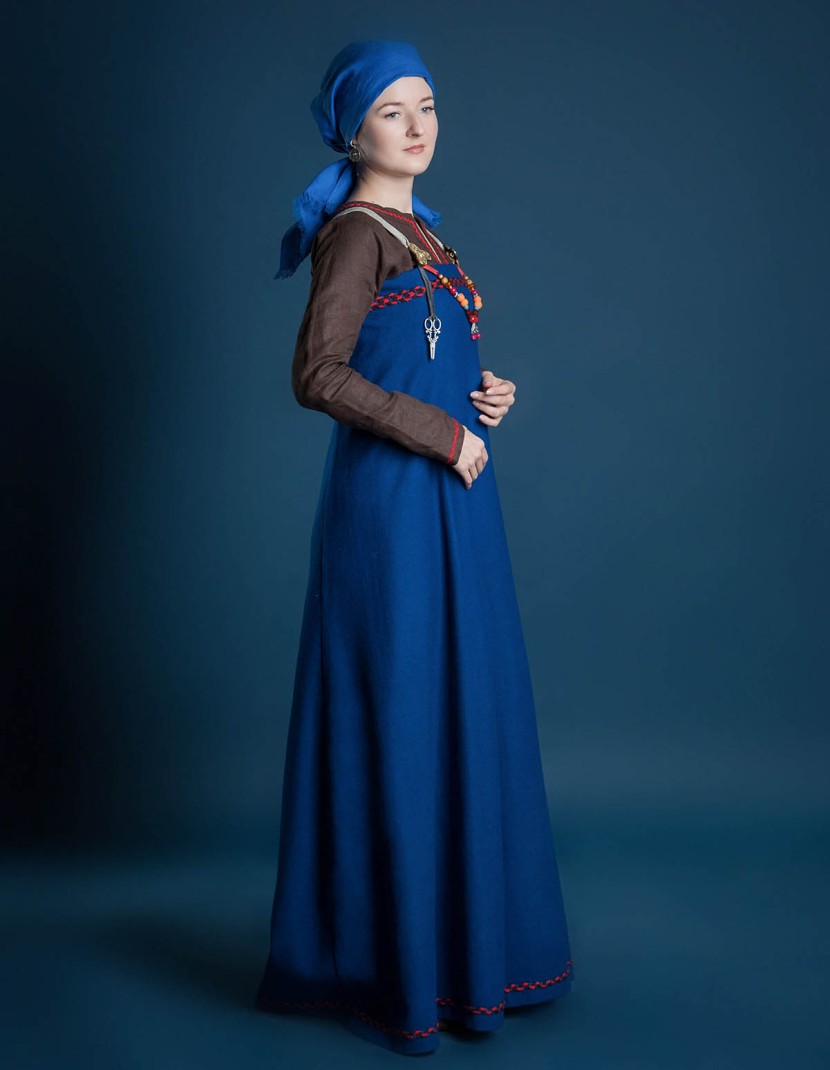 Women's Scandinavian outfit "Frigg style" photo made by Steel-mastery.com