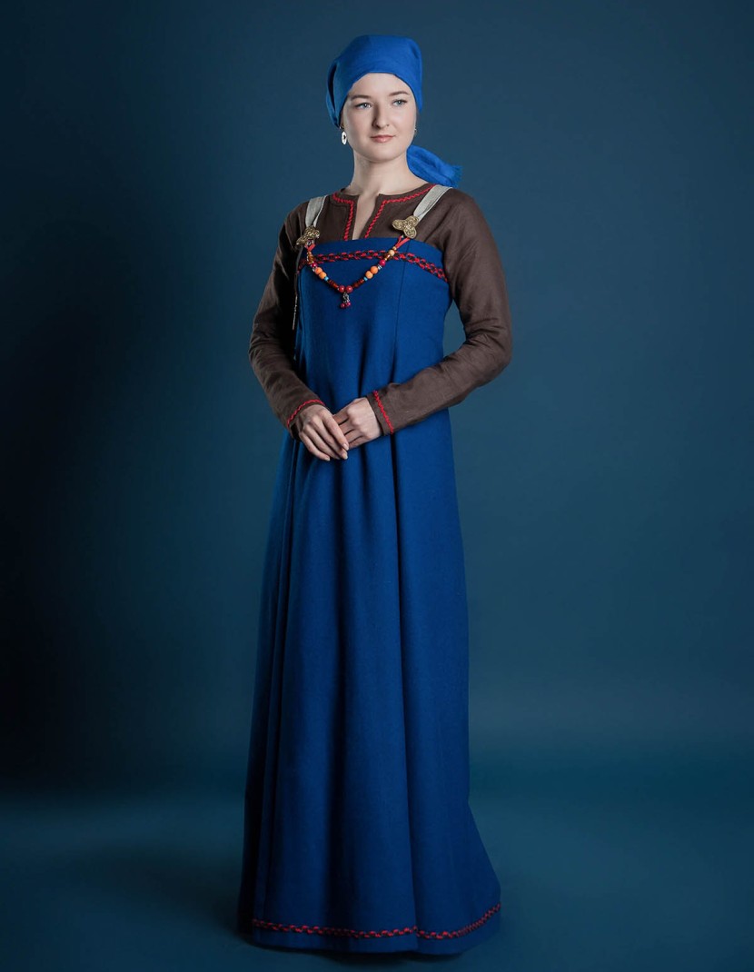 Women's Scandinavian outfit "Frigg style" photo made by Steel-mastery.com