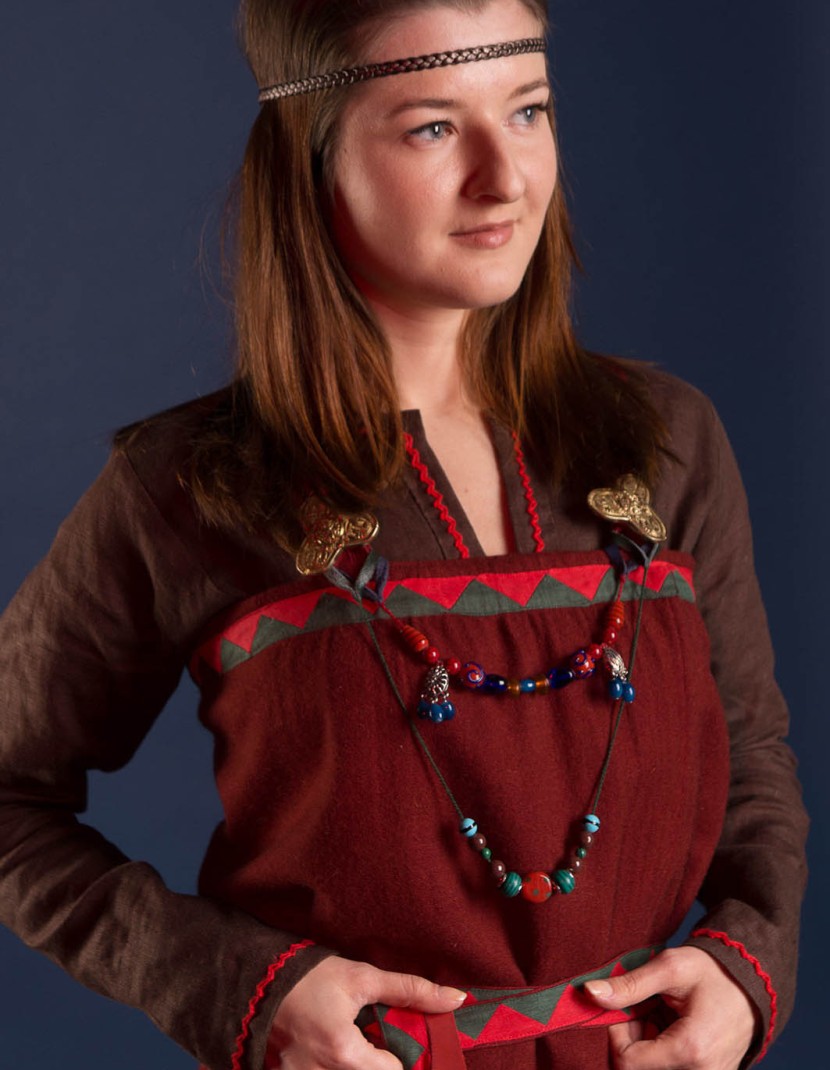 Viking clothing "Idunn style" photo made by Steel-mastery.com