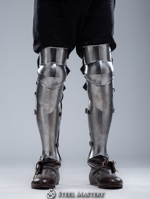 Vernon Roche's Plate Greaves with knees (world of "The Witcher 3: Wild Hunt)