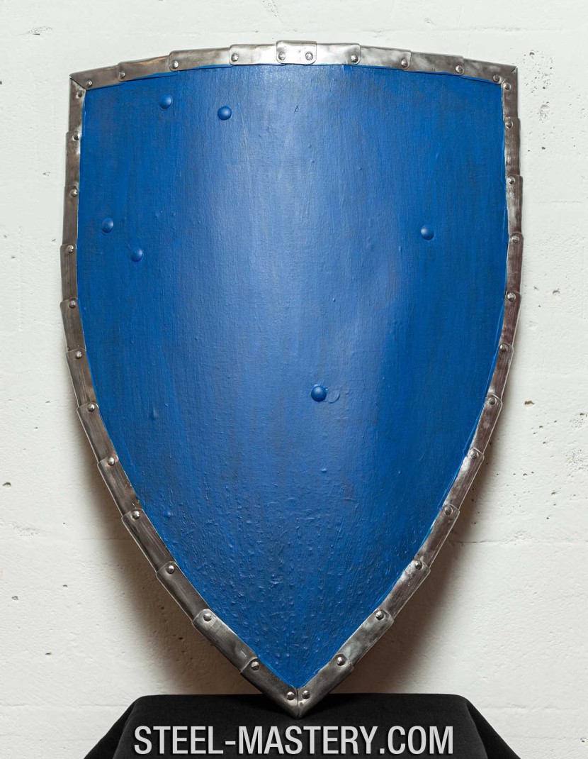 Triangle shield for reenactors and SCA photo made by Steel-mastery.com