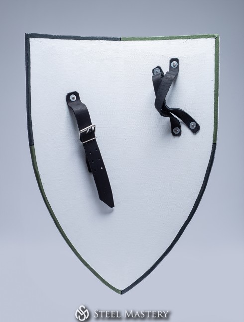 Medieval triangle shield 