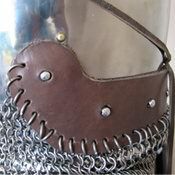 steel vervelles and leather for aventail