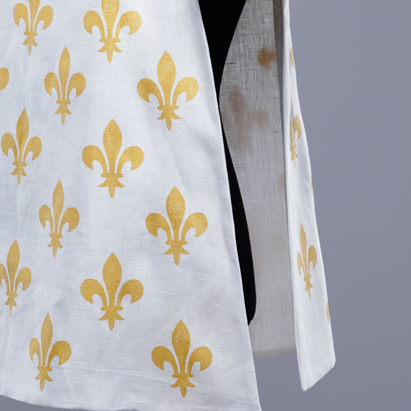 Sleeve length : short sleeve 24 cm