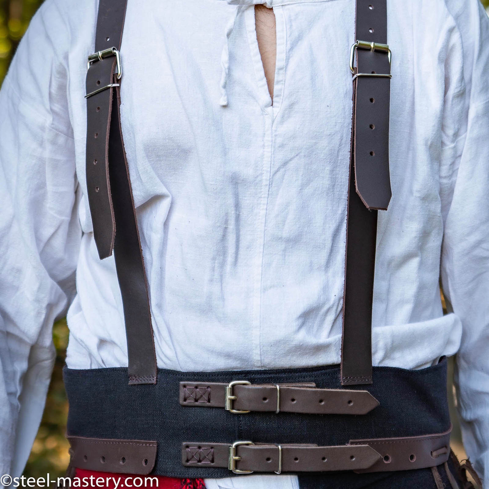 Belt for chausses: with leather suspenders