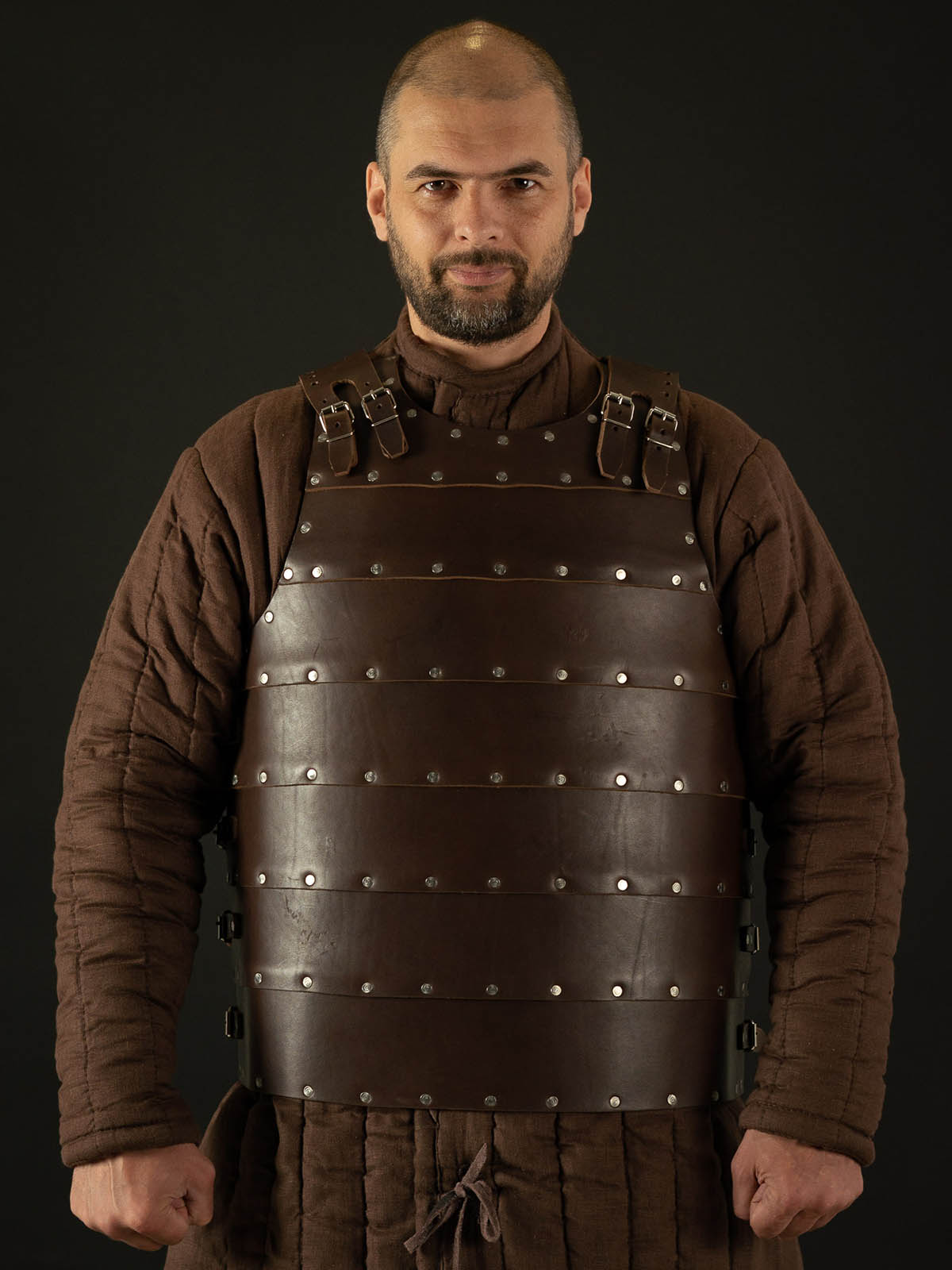 Be in style of the XIV century in leather brigandine!