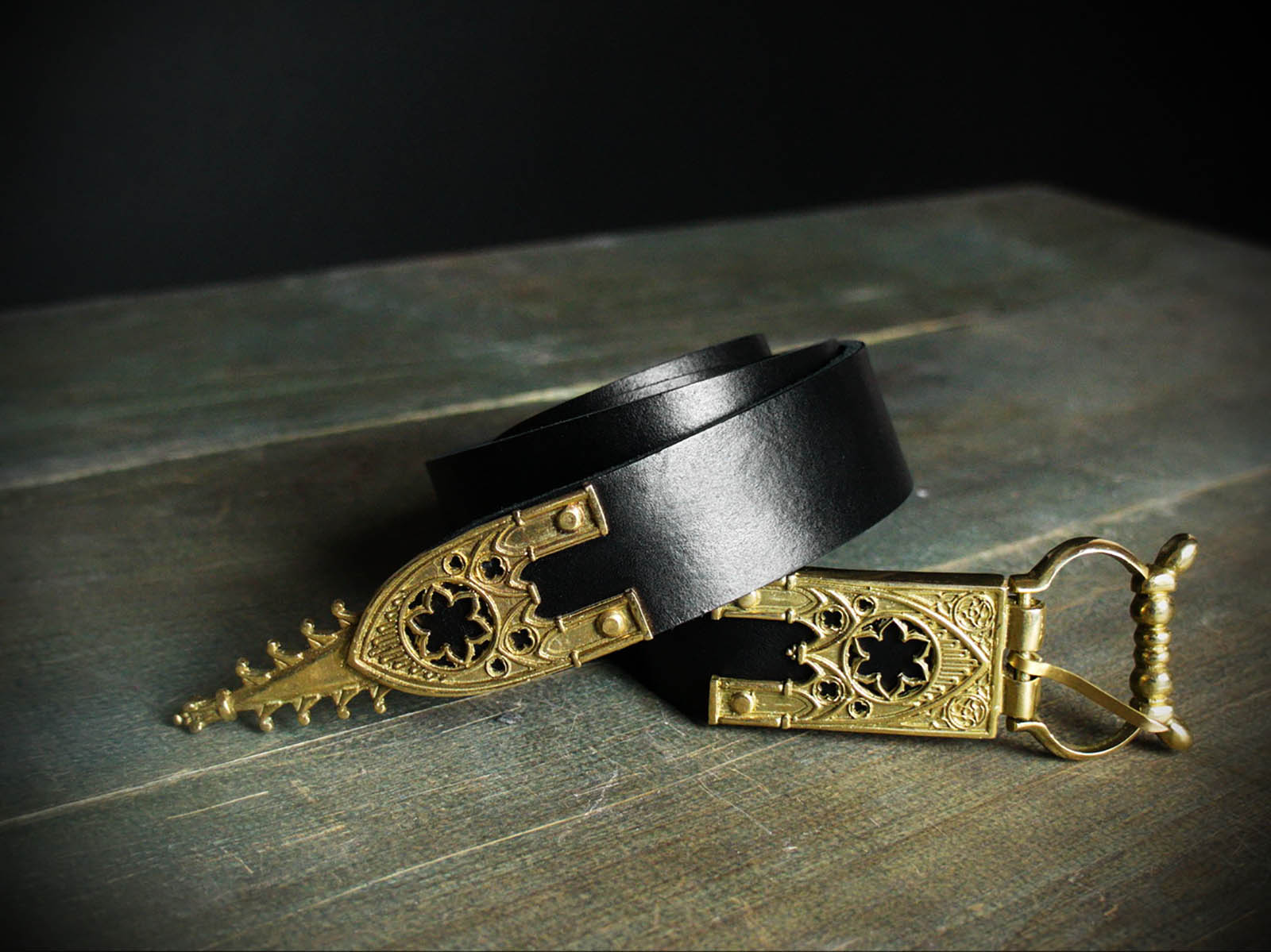 Gothic belt deals buckle