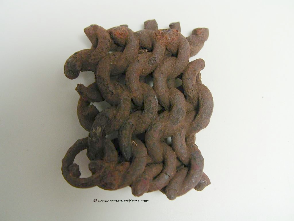 fragments_of_ancient_roman_chainmail