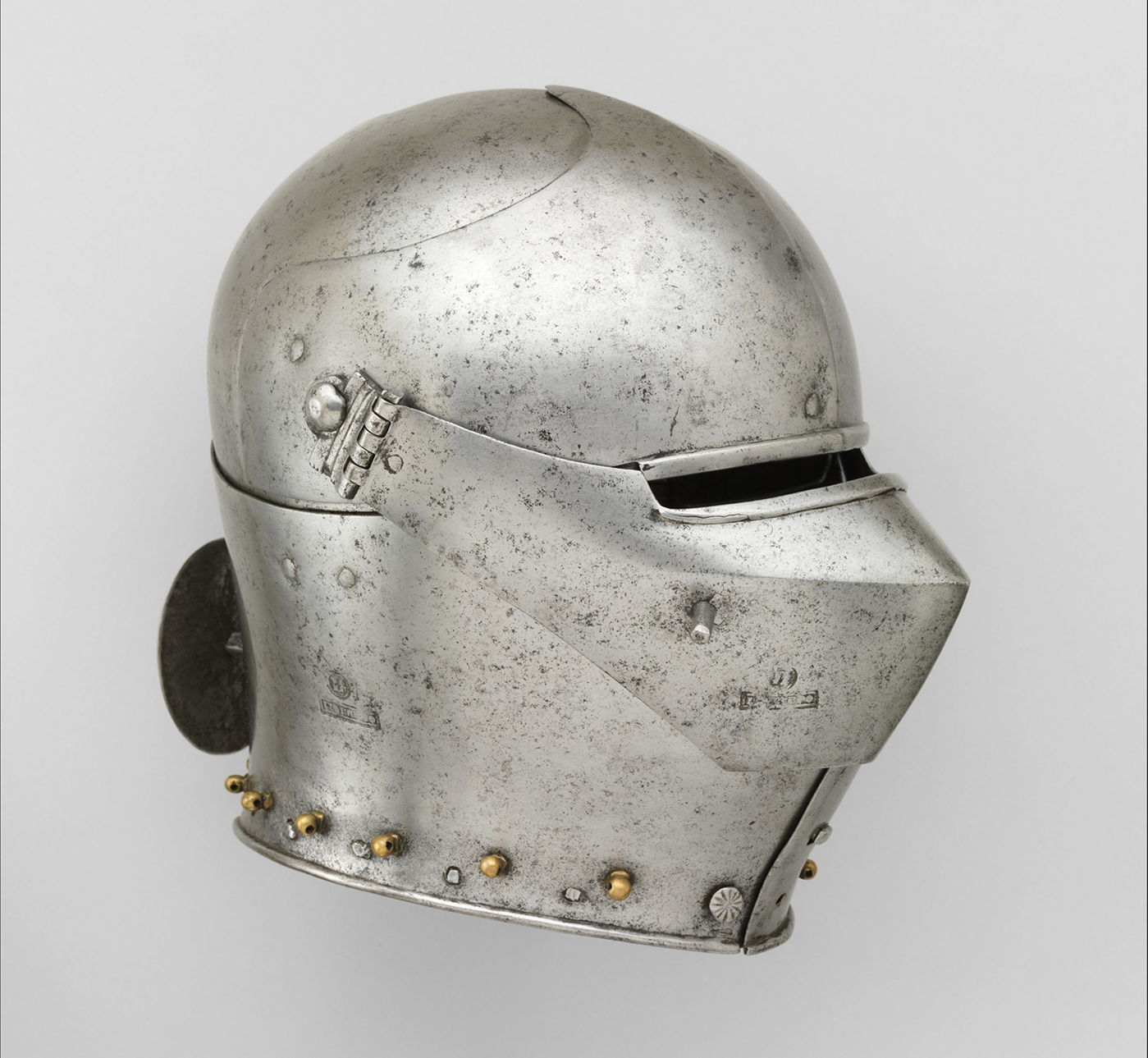 Milanese helm best sale