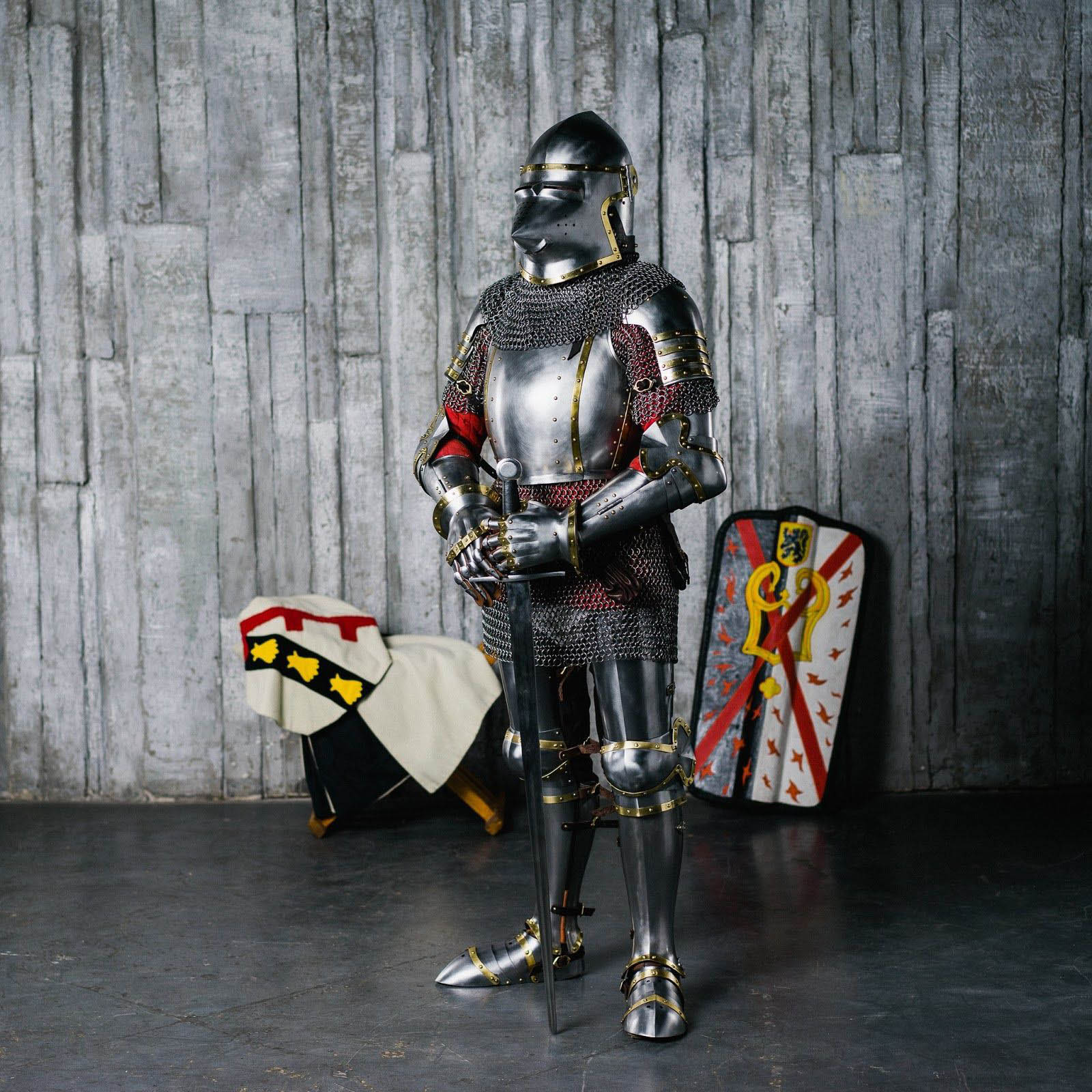 Churburg-style armour of the XIV century
