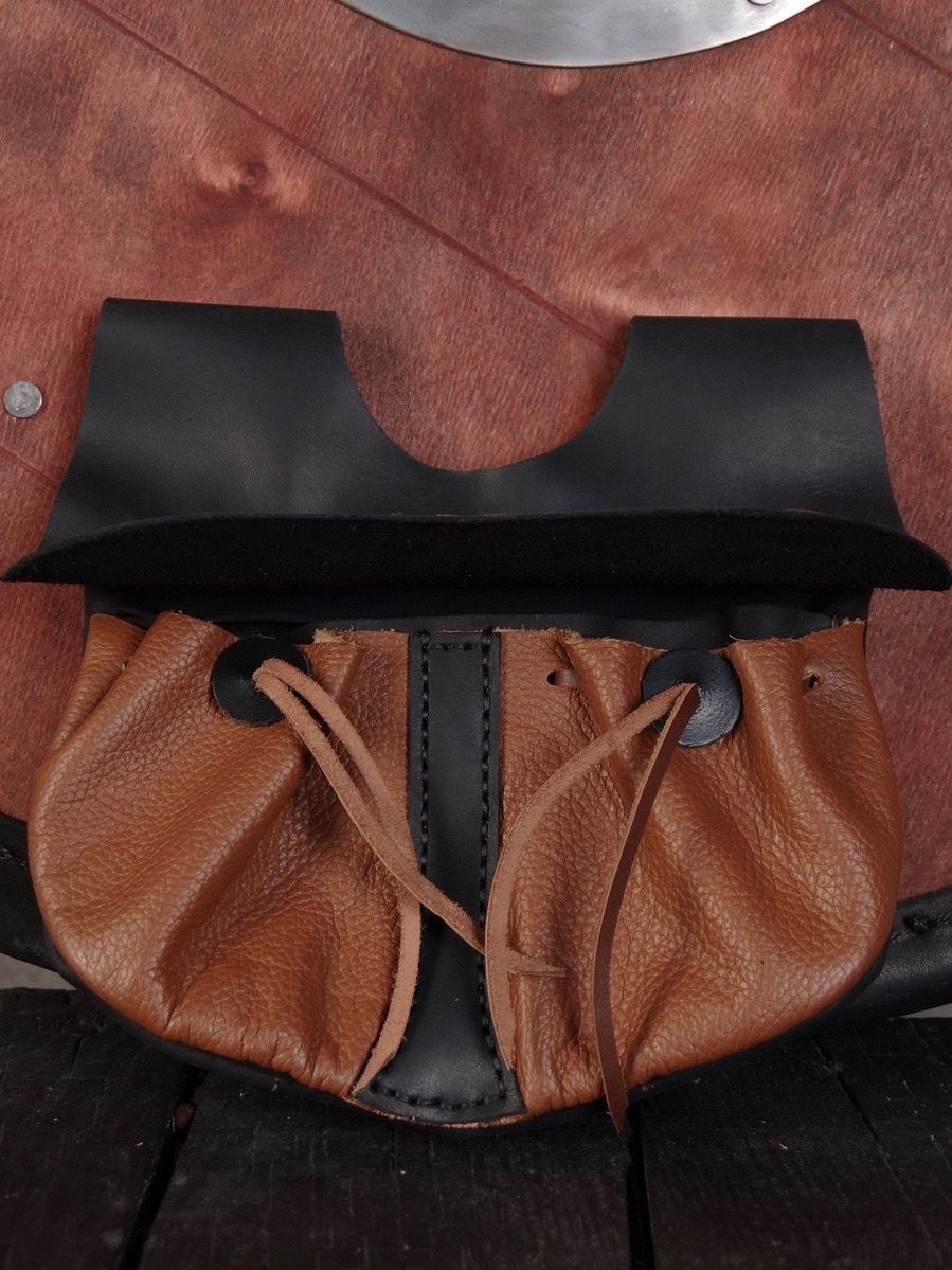 Leather belt pouch in black and brown leather